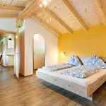 In Hollerbach Near Kitzbuehel Lift Apartment *