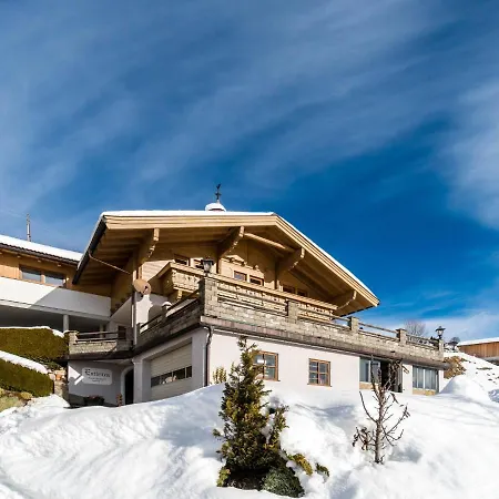 In Hollerbach Near Kitzbuehel Lift Apartament *