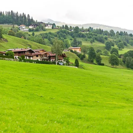 In Hollersbach Near Kitzbuehel Lift Apartment